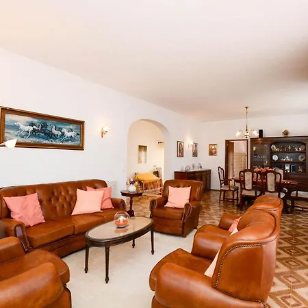 Casa 626 *